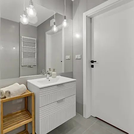 Przymorze Slaska Business & Gym By Downtown Apartment